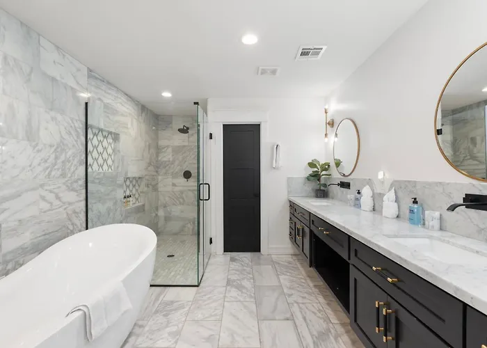 New Tropical Vibe By The Glam Homes * Phoenix