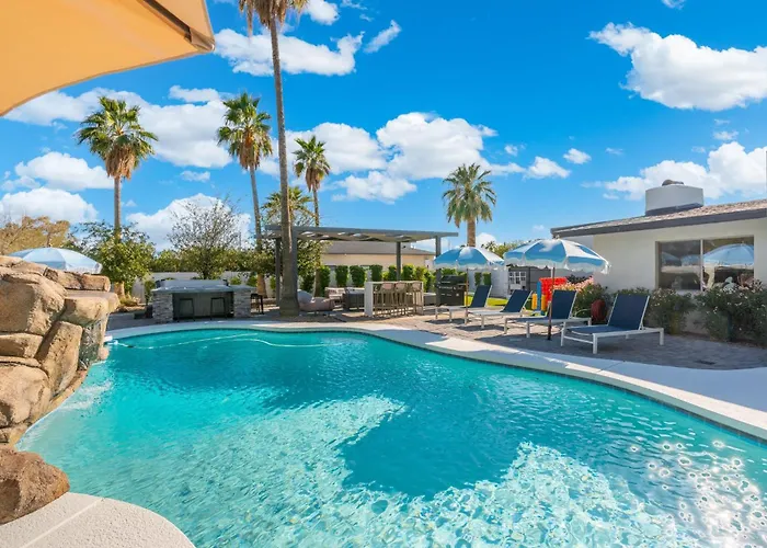 New Tropical Vibe By The Glam Homes * Phoenix
